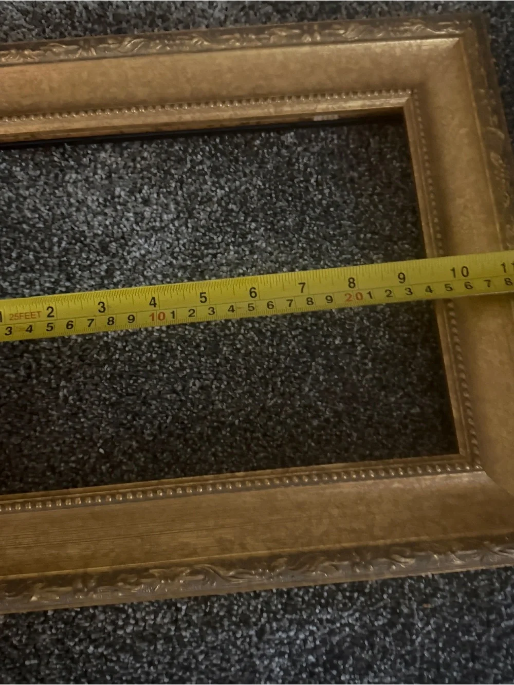 Gold picture frames lot of 2